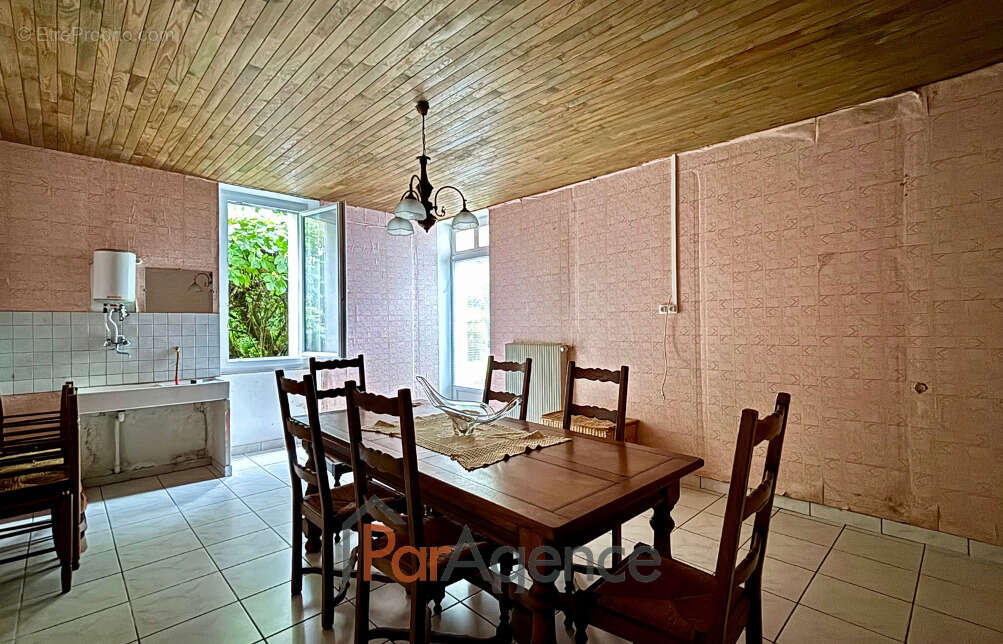 Maison à CORME-ECLUSE