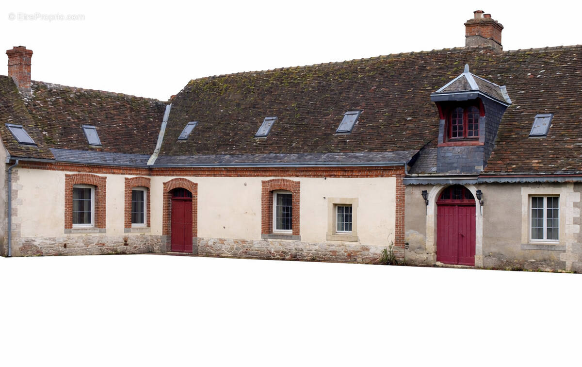 Photo 1 - Maison à NEUILLE-LE-LIERRE