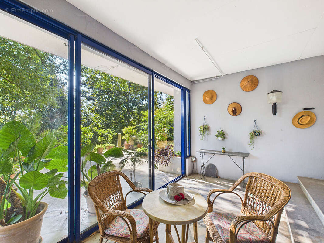 Maison d'architecte 300m²  sur  parcelle 27000m² montelimar 26200 - photo 13