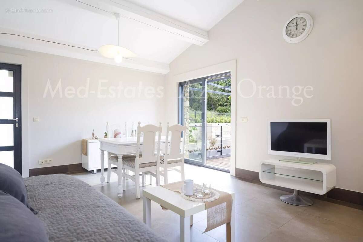 Appartement à GRIMAUD