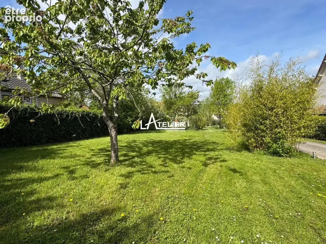 Terrain à MARLY-LE-ROI