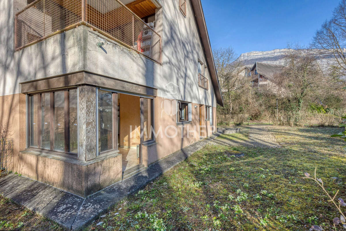 Appartement à MEYLAN