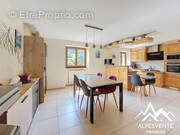Appartement à VAILLY