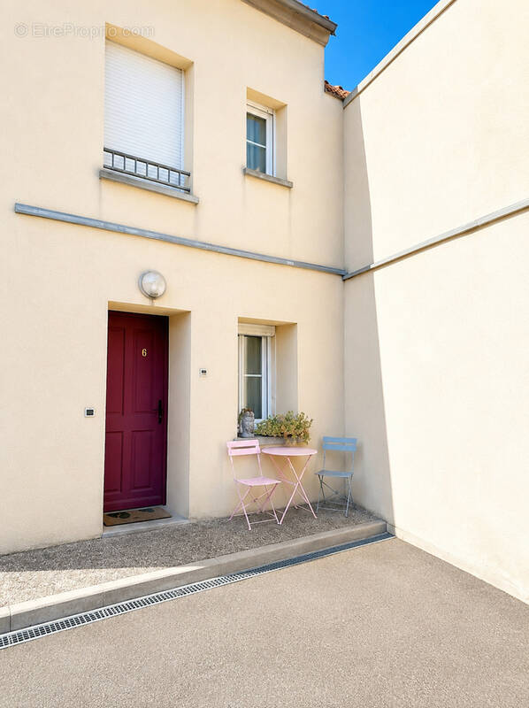 Appartement à CHAMPAGNE-SUR-OISE