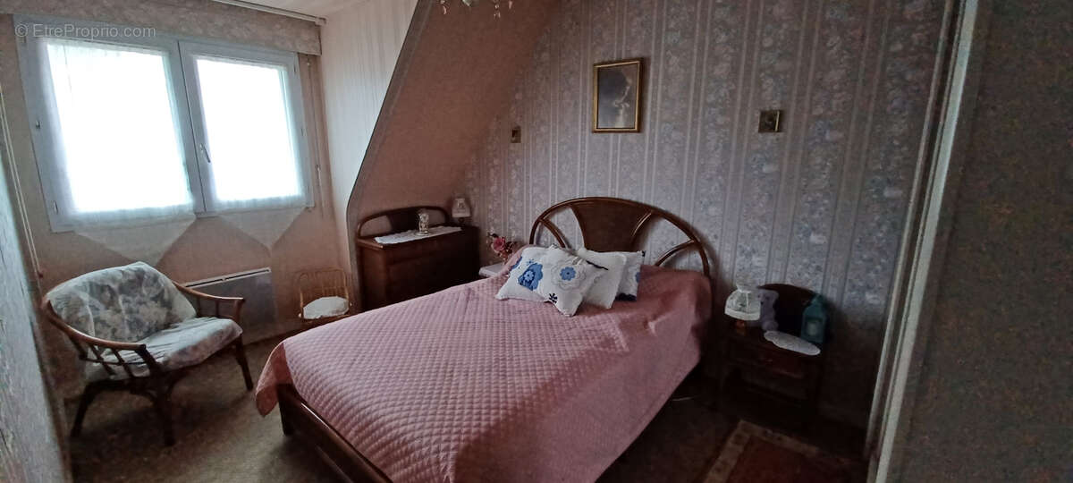 Maison à LE RELECQ-KERHUON