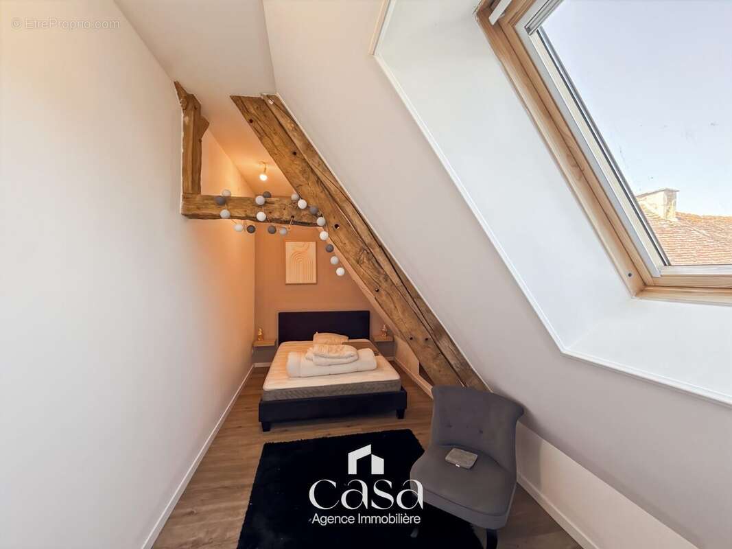 Maison 165 m² à Morteaux-Couliboeuf  - photo 8