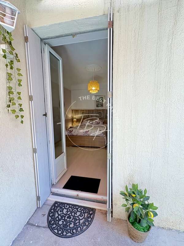 Appartement à LAMALOU-LES-BAINS