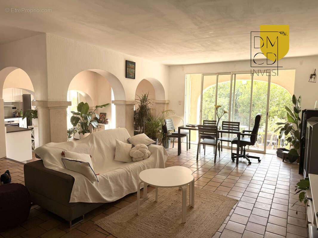 Sausset-les-Pins   Maison T4 de 118 m2 avec studio indépendant - photo 3