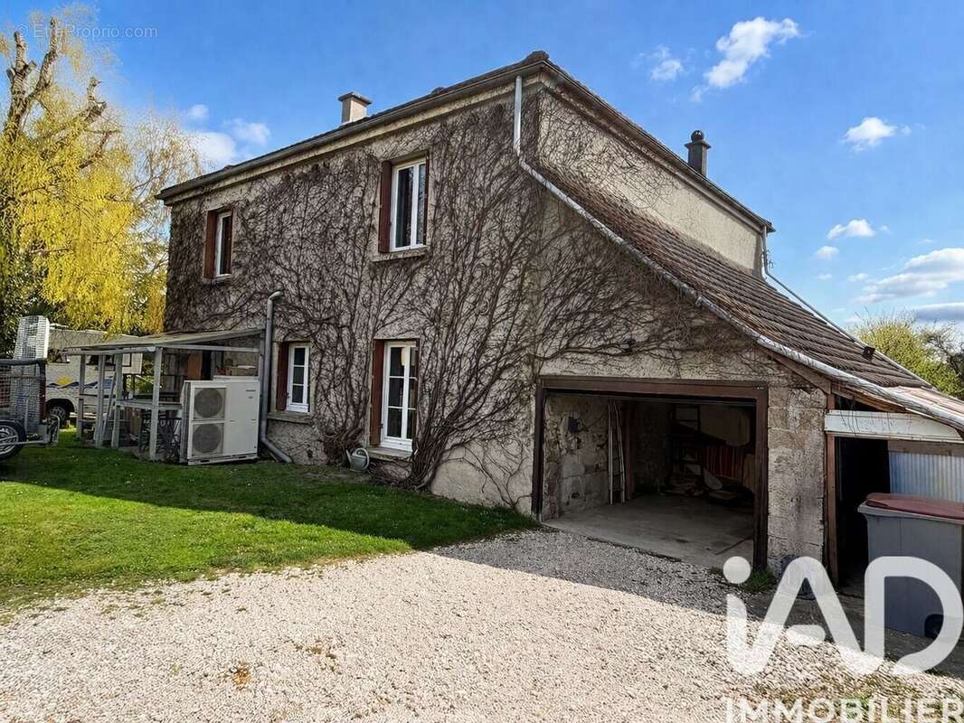 Maison 168 m² à Coutencon  - photo 2