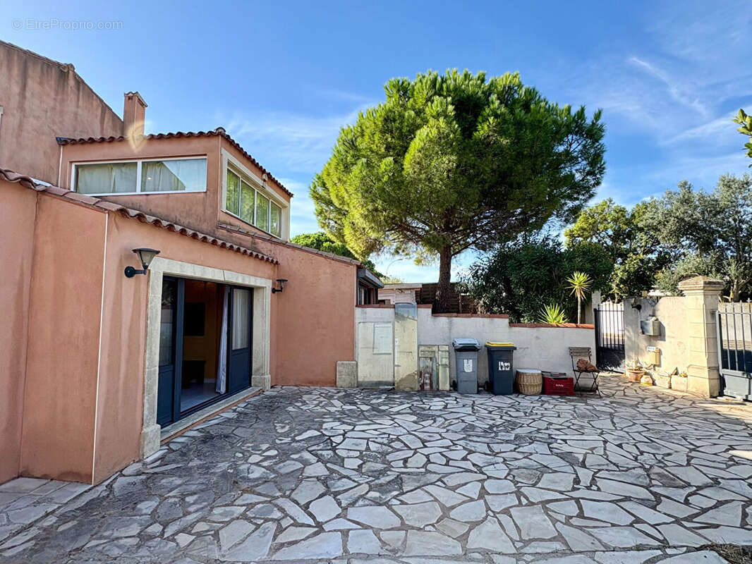 Maison à BALARUC-LE-VIEUX