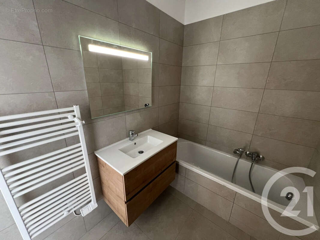 Appartement 87 m² à San-Martino-Di-Lota  - photo 13