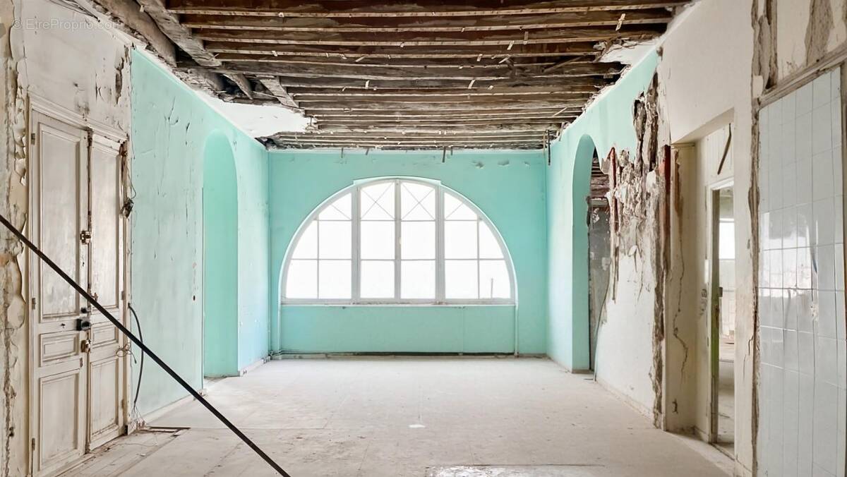 Commerce à PARIS-10E