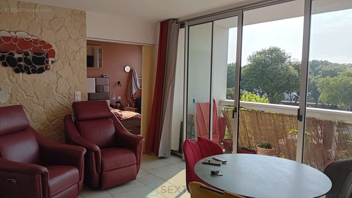 Secteur Foncillon, Appartement rénové de 54 m² deux chambres - photo 5