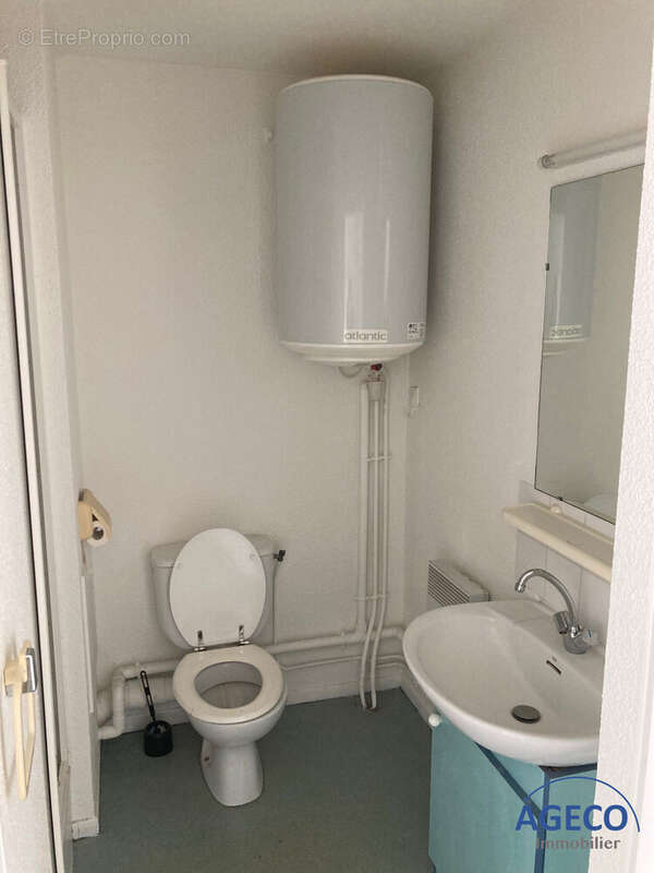 Salle d'eau wc - Appartement à TOULOUSE