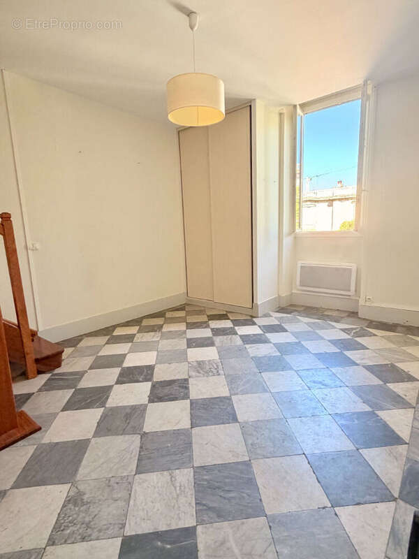Appartement à TOURNON-SUR-RHONE