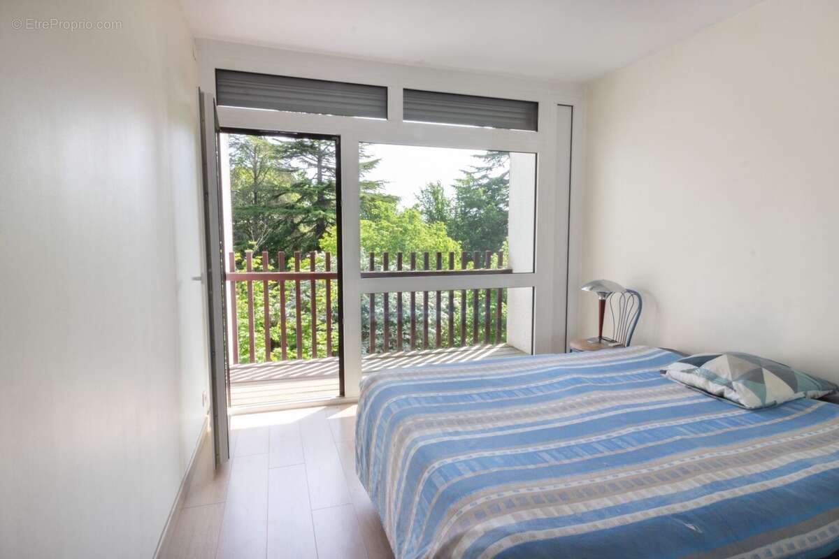 Appartement à VILLENAVE-D'ORNON
