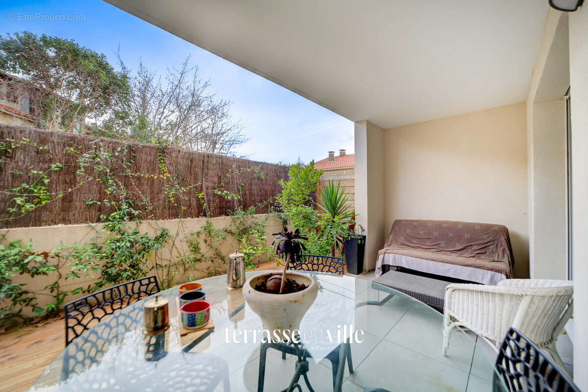 Appartement à SAINT-CYR-SUR-MER