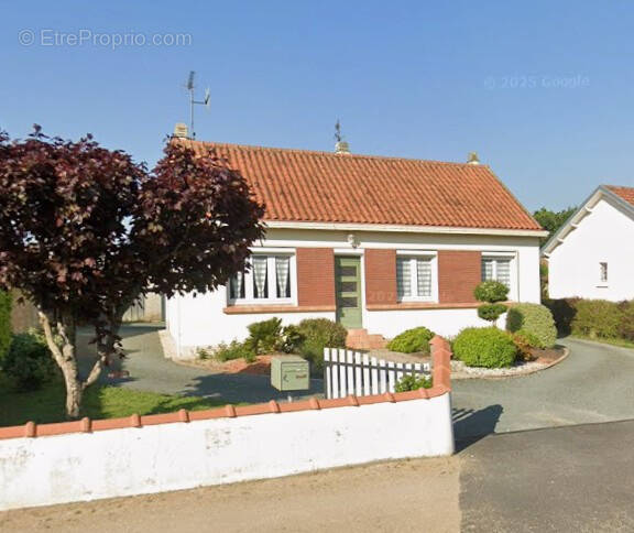 Maison à PAULX