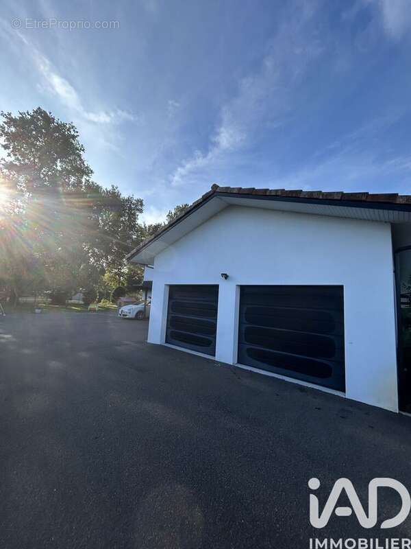 Photo 8 - Maison à SAUBION