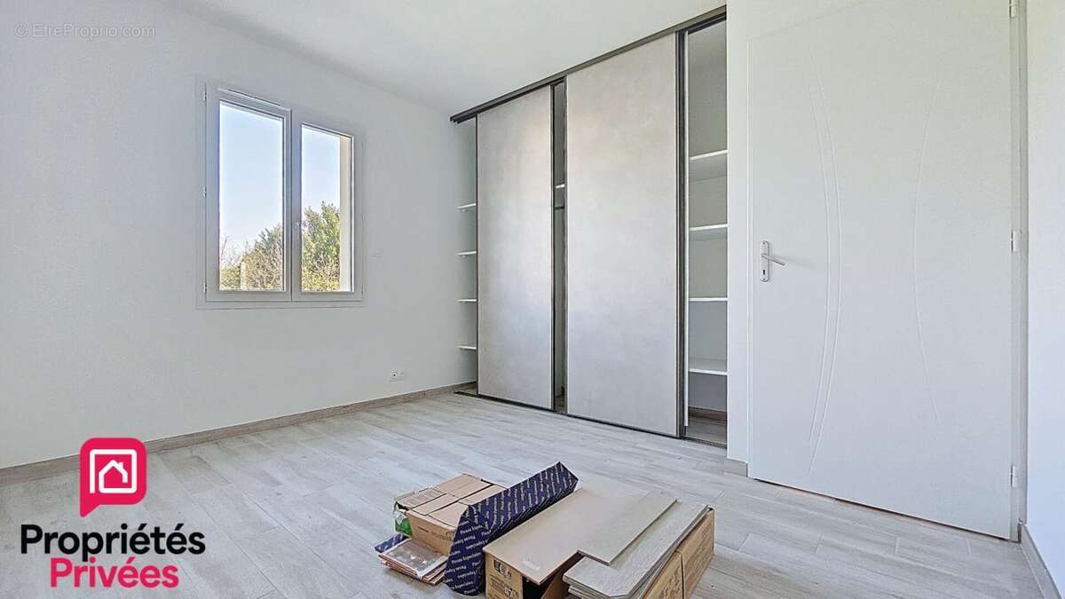 Maison à LES MATHES