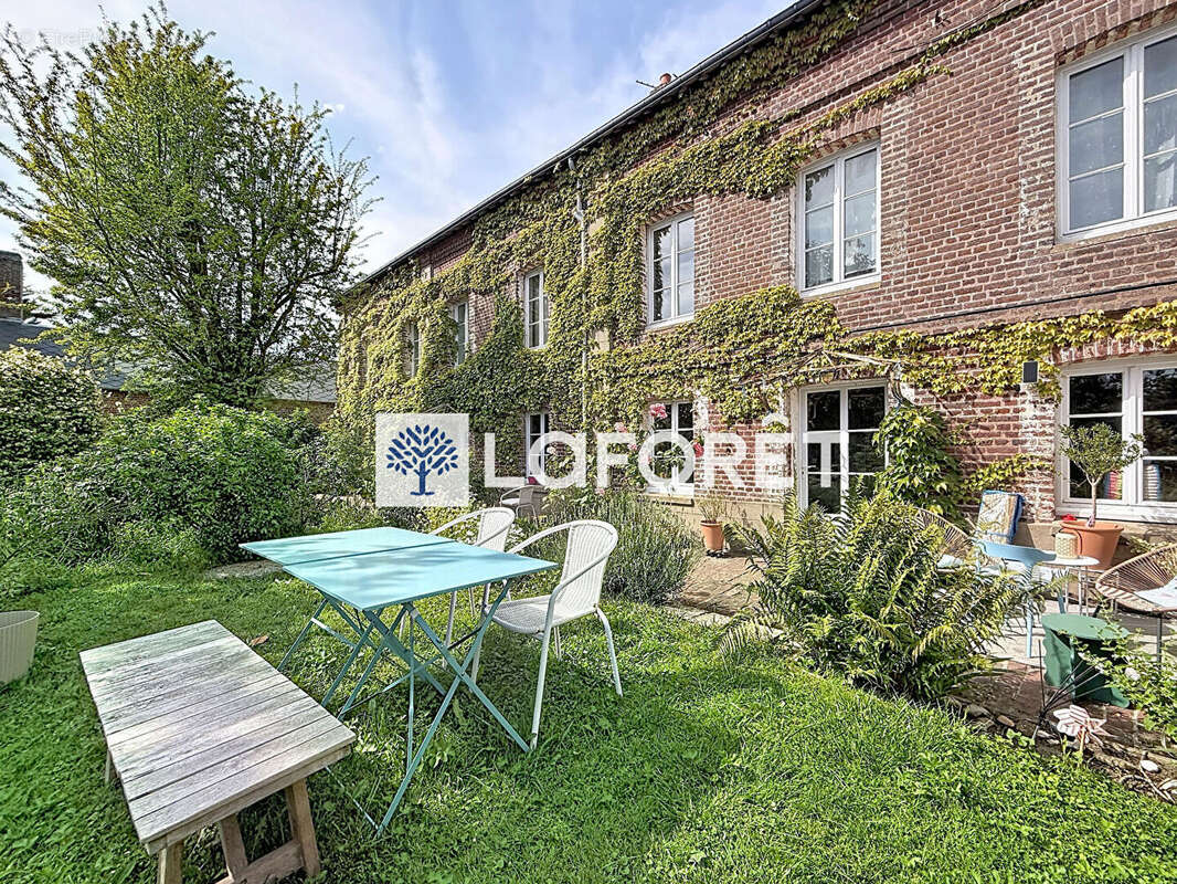 Maison à FRANQUEVILLE-SAINT-PIERRE