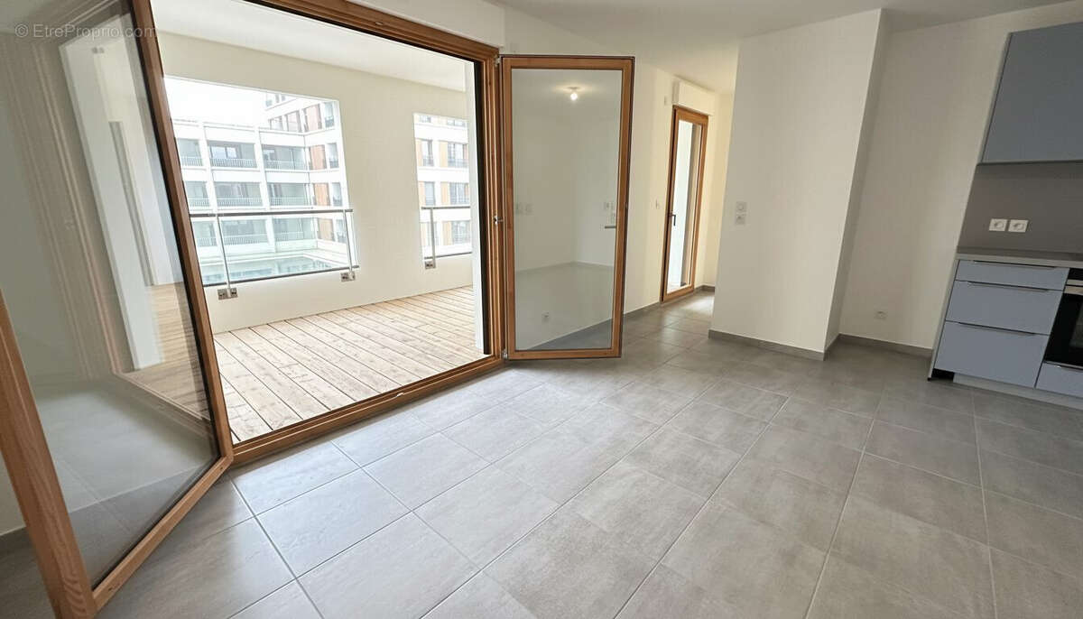 Appartement à AMBILLY