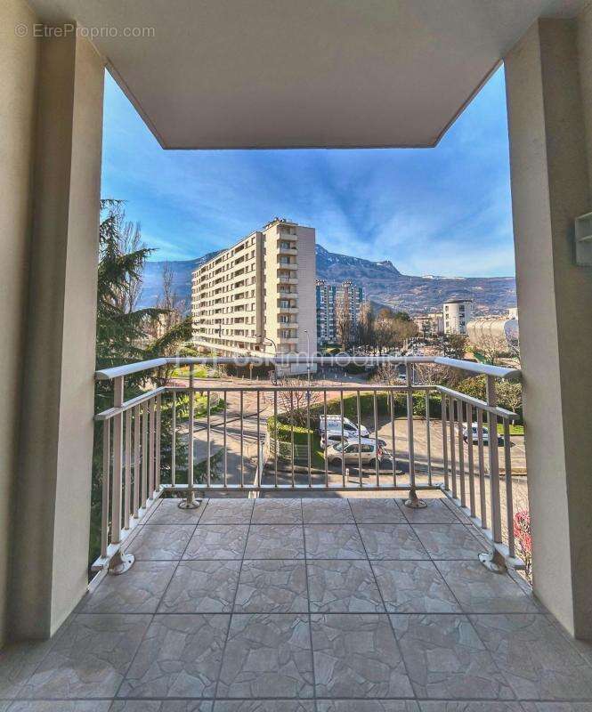 Appartement à ECHIROLLES