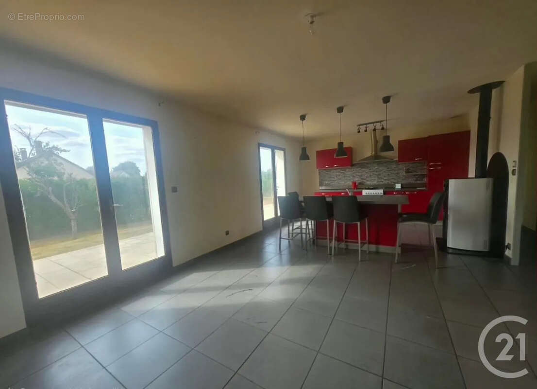 Maison à RUGLES