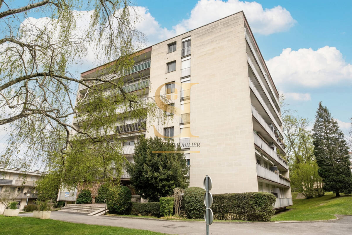 Appartement à RIS-ORANGIS