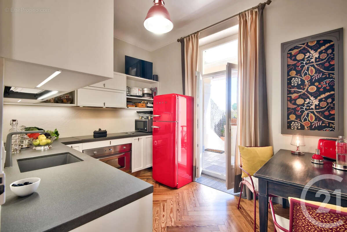 Appartement à BEAULIEU-SUR-MER