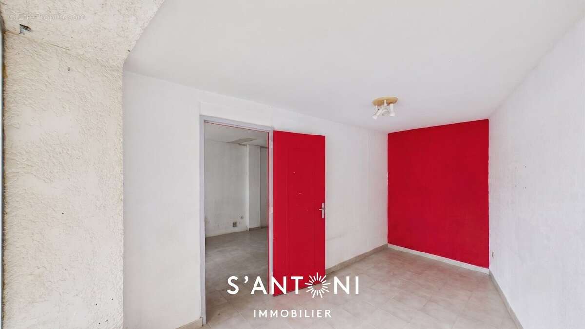 Local Commercial  Centre-ville de Vias - photo 3