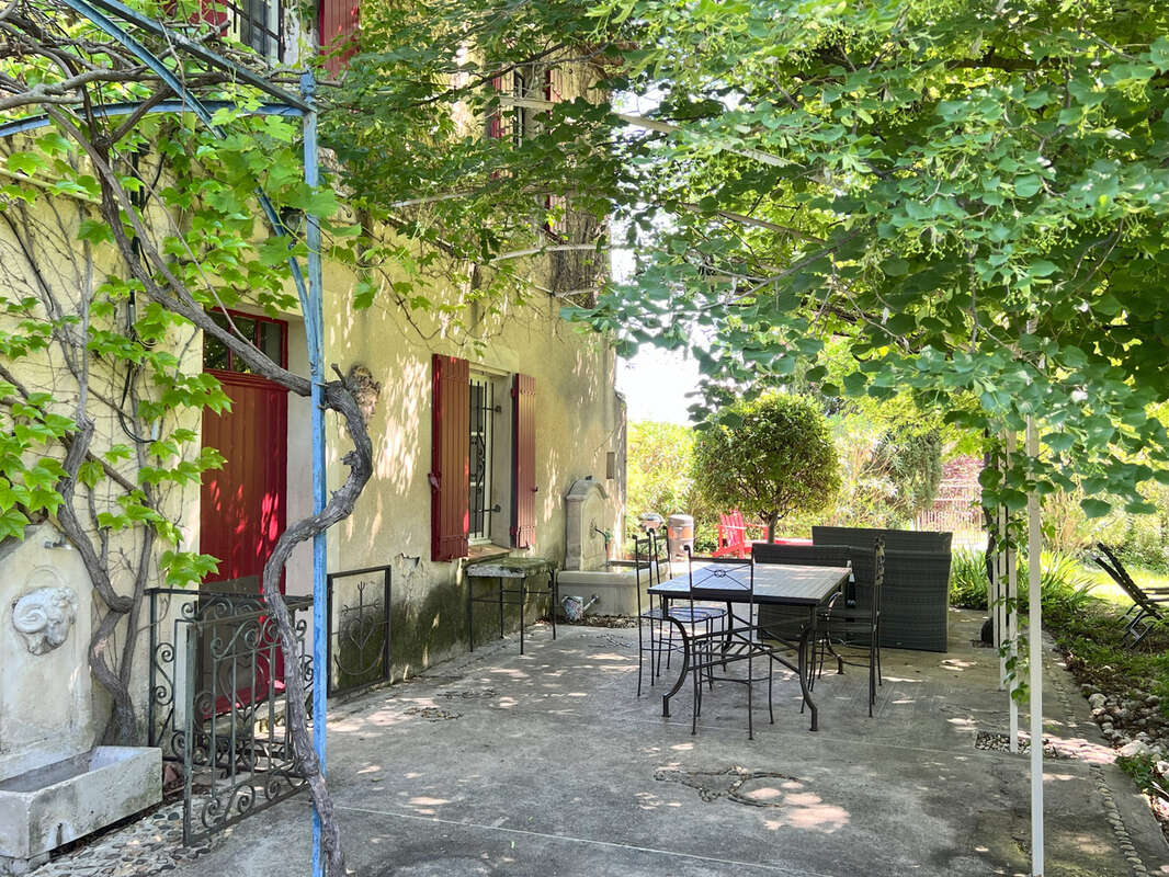 Maison à PERNES-LES-FONTAINES