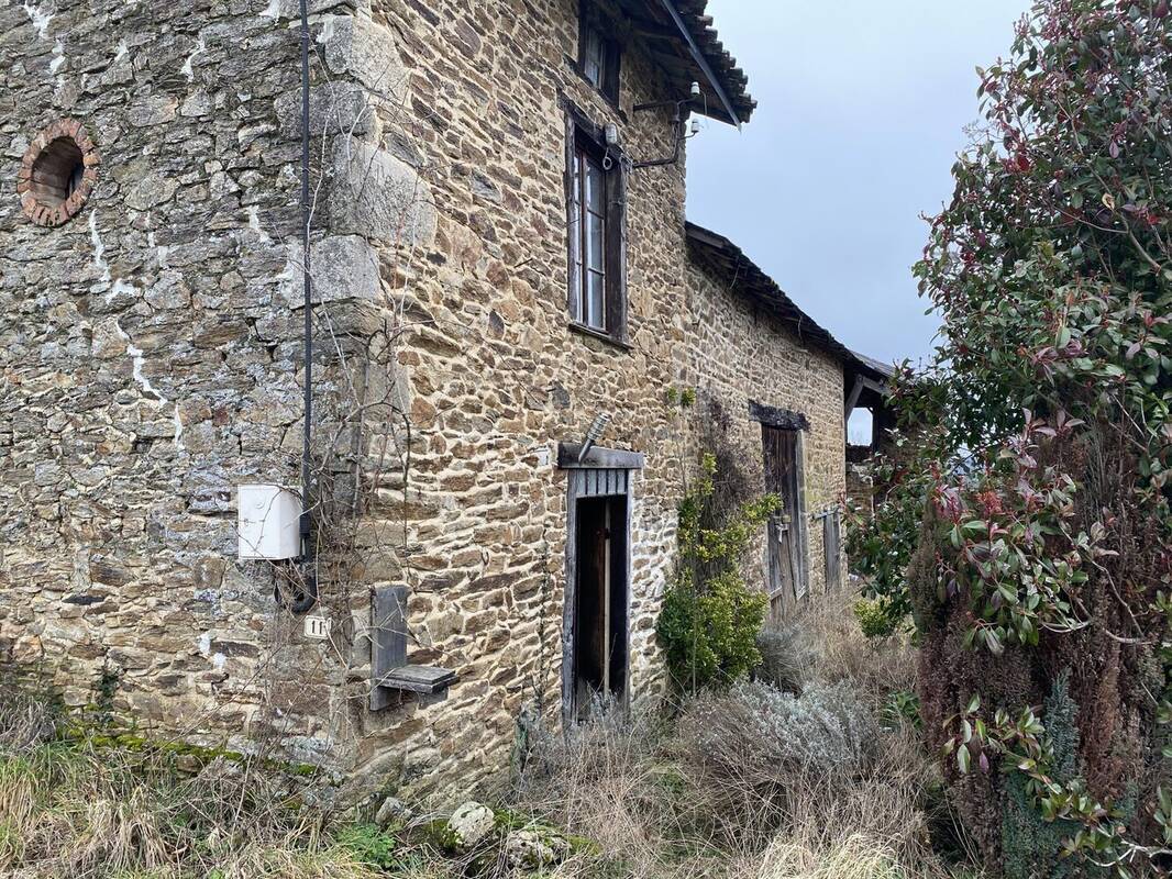 Maison à NEUVIC-ENTIER