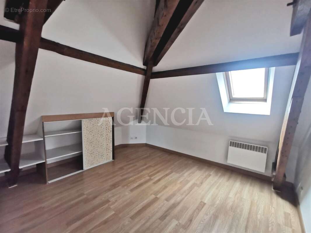 Appartement à GRETZ-ARMAINVILLIERS