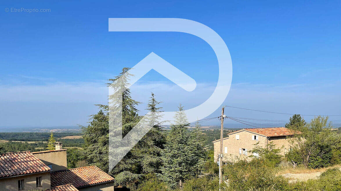 Terrain à SAINT-JURS