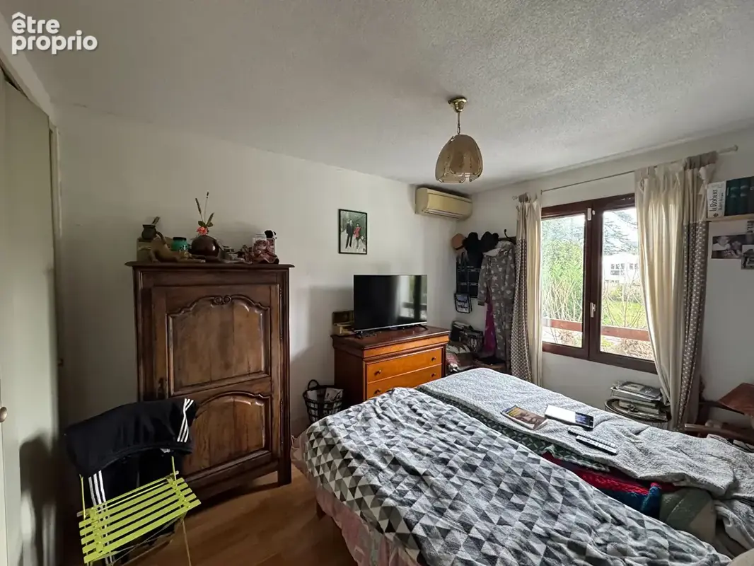 Villenave d'Ornon - Maison de 150 m² avec piscine, garage et appartement T2 indépendant - photo 7