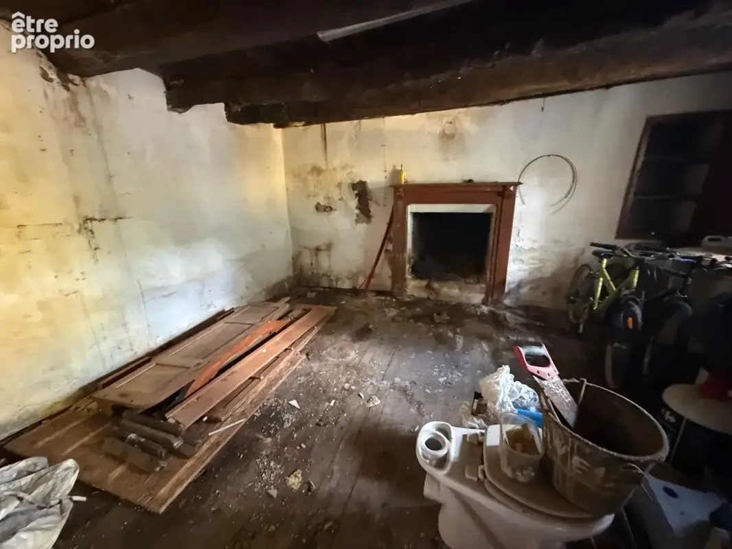 Maison en pierre à rénover entièrement – Beau potentiel au cœur du Croisty - photo 2