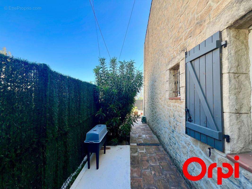 Appartement à MARSEILLE-11E