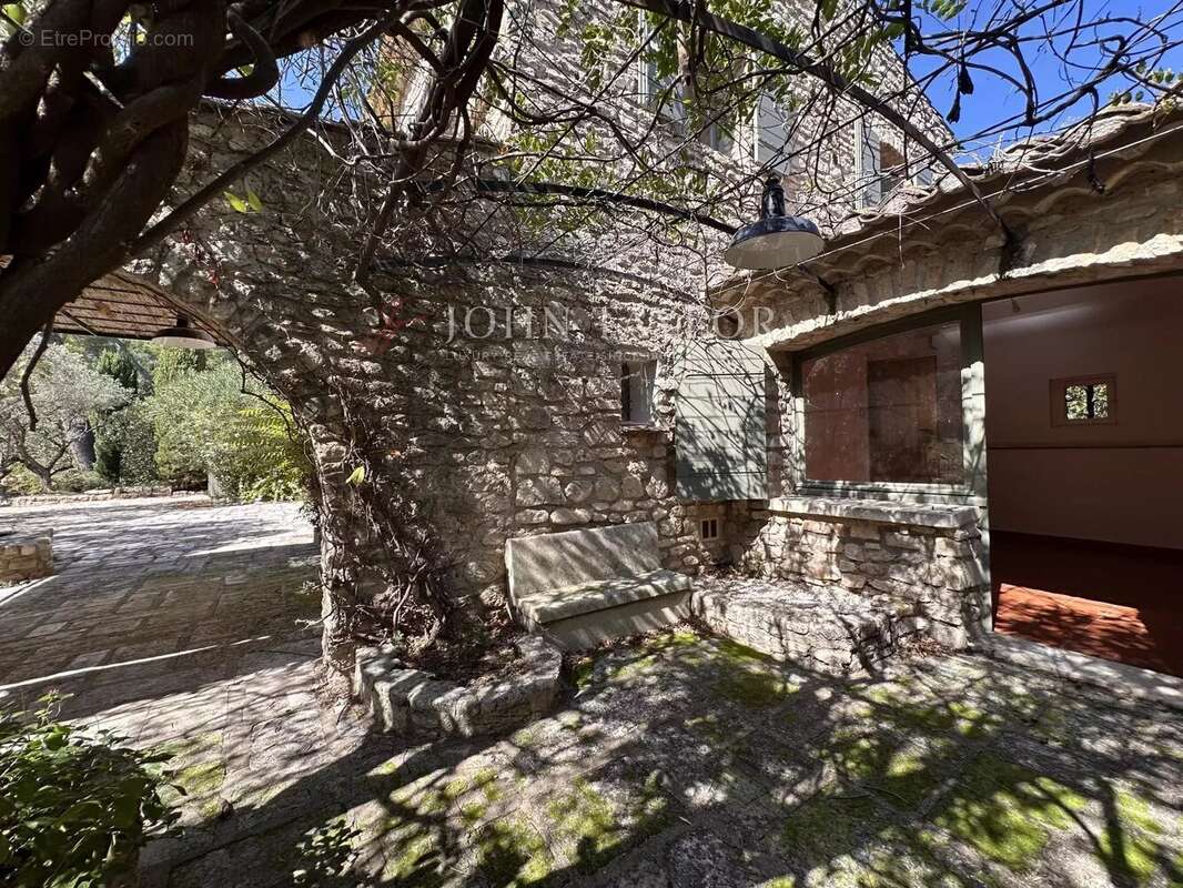 Maison à SAINT-REMY-DE-PROVENCE