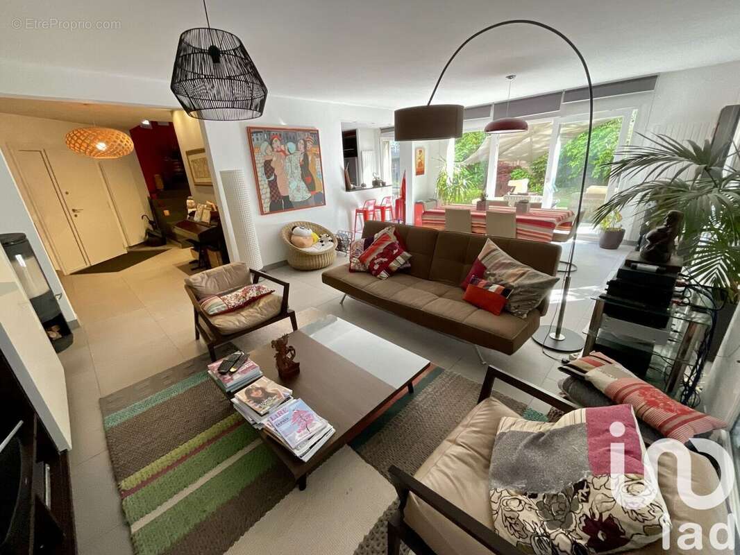 Photo 3 - Maison à TOUSSUS-LE-NOBLE