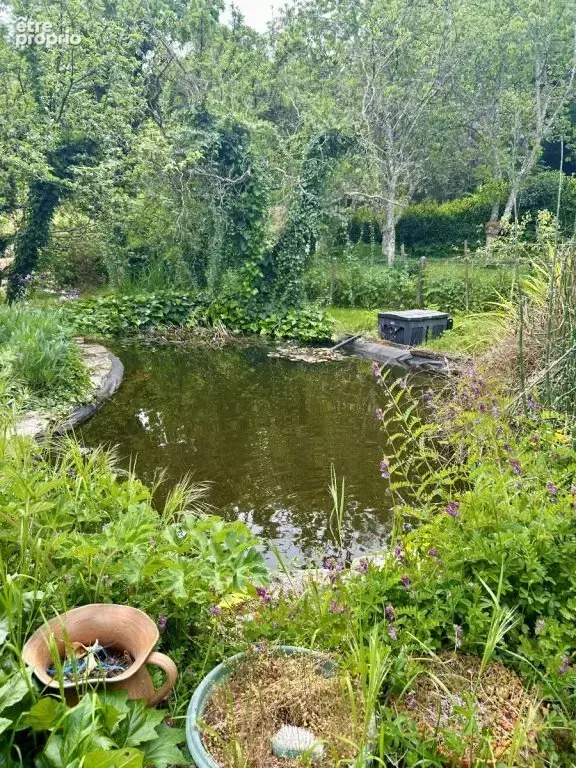 MAISON CONTEMPORAINE - 8 pièces  - dépendances - bassin - mare - terrain clos 1493 m2 - photo 15