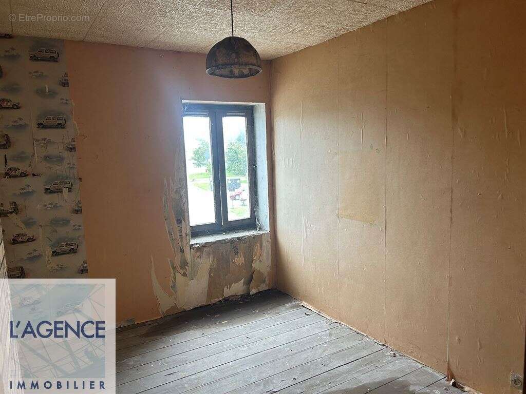 Maison à COUCY-LES-EPPES