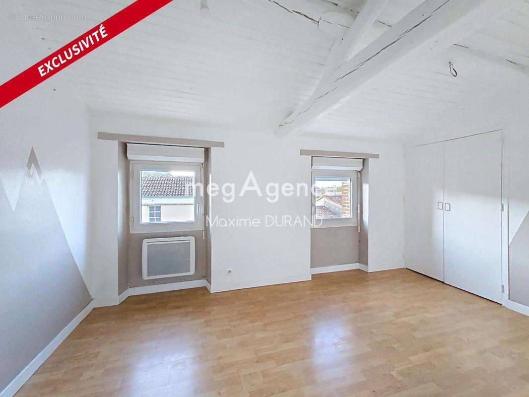 Appartement à TREMENTINES