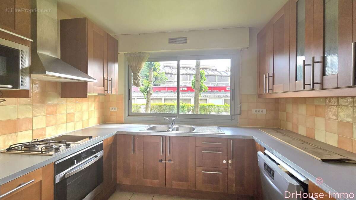 Appartement à AUBERVILLIERS