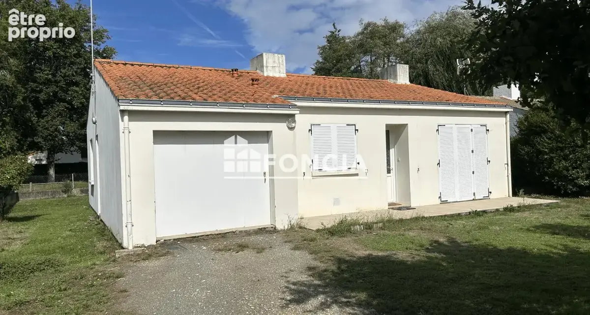 Au calme d'une impasse cette maison à fort potentiel vous attend! - photo 1