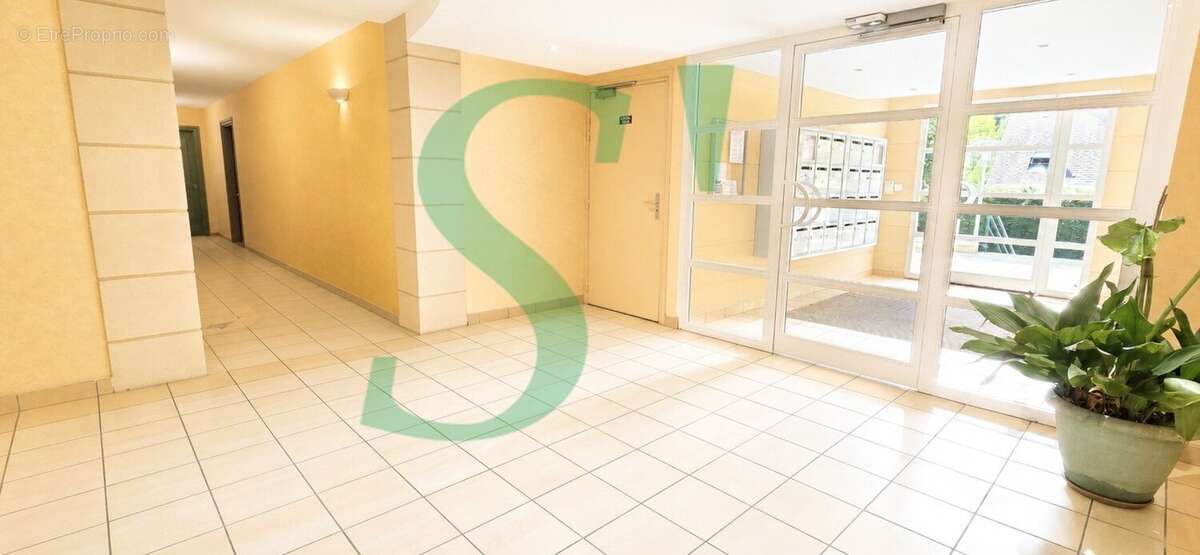 Appartement 86 m² à Chaumont-En-Vexin  - photo 11