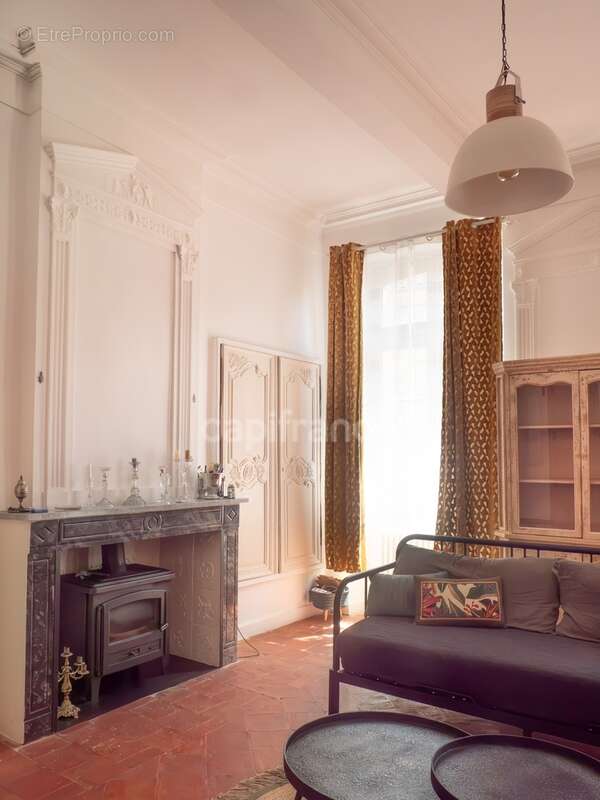 Demeure d'exception au coeur de l'ancienne rue Royale, 6 pièces, 290 m2 avec petit patio  (32) - photo 27