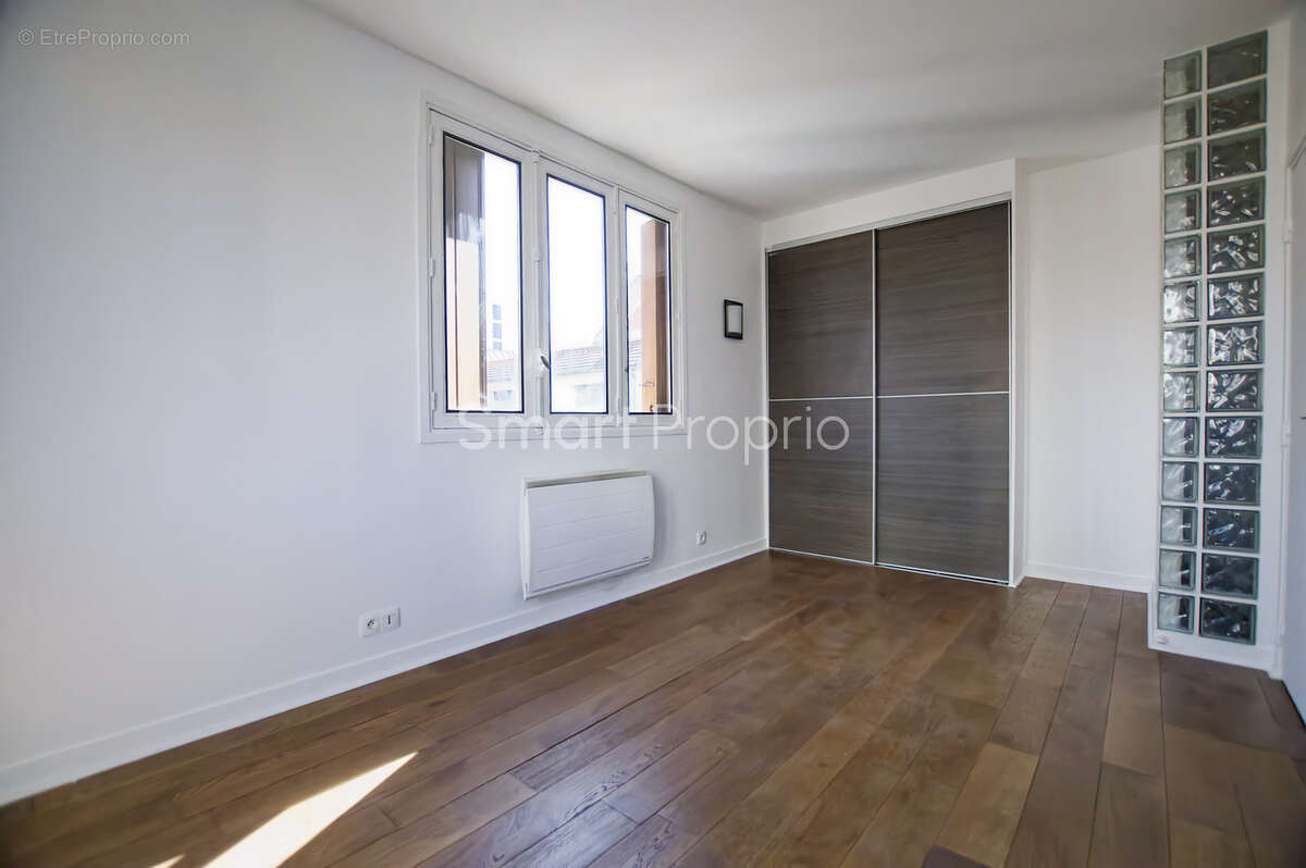 Appartement à IVRY-SUR-SEINE