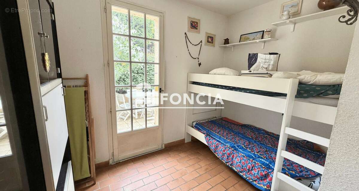 Appartement à SAINT-CYR-SUR-MER