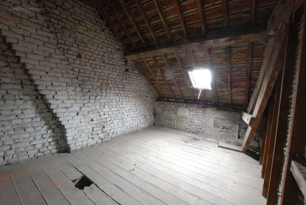 Autre à JEUMONT